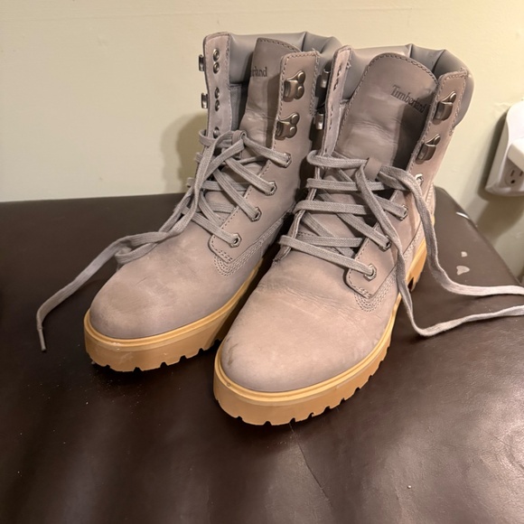 Grey Women's Timberland Boot - Picture 2 of 9